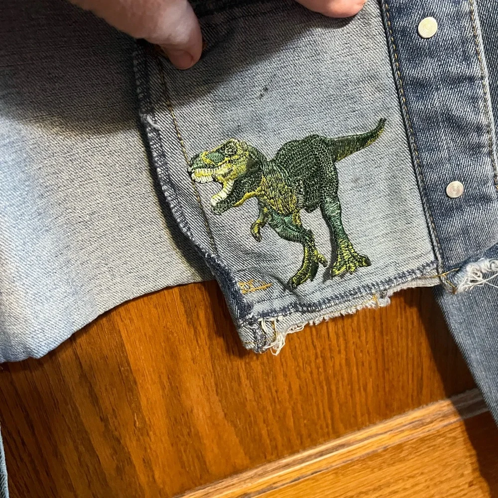 Refuge Denim Jacket with Patches size Medium - Picture 12 of 14